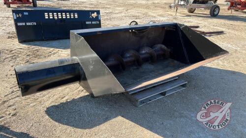 7ft Feed bucket w/Alo Mounts with 16in hyd auger, 30in RH discharge, J69