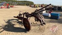 IHC 20in single furrow breaking plow, J84