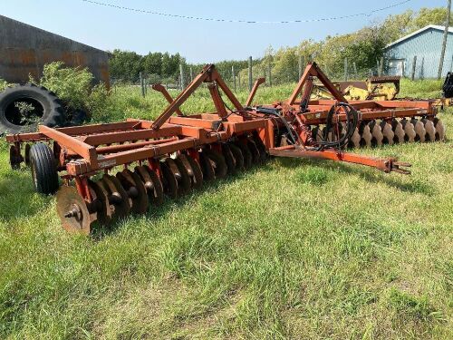 *23' Bush Hog 1445 tandem disc