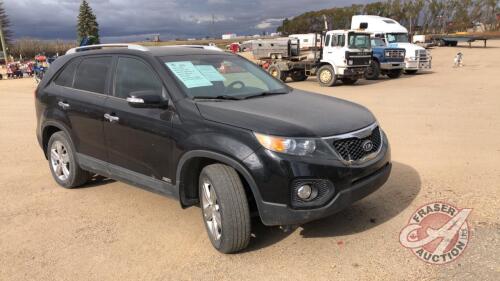 2012 Kia Sorento EX Sport Utility, 253,333 showing, VIN# 5XYKUCA61CG258477, J59 Owner: Lonnie D Studer, Seller: Fraser Auction________________,***Keys, TOD - office trailer***