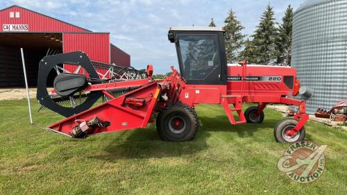 MF 220 swather, s/nG220170