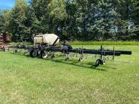 *Elmers 16 row on 30" 3PT folding wing row crop sprayer