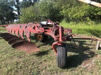 Melroe 6 bottom plow, 900 series, s/n3J168, K33