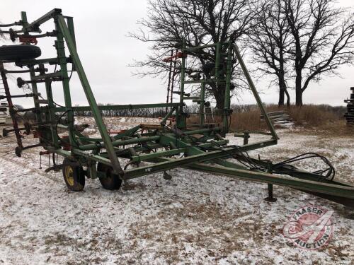 28ft JD 1000 Series field cultivator with Ajax harrows, K57, s/n007563