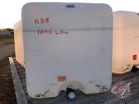 1000L poly tank with valve, K38,