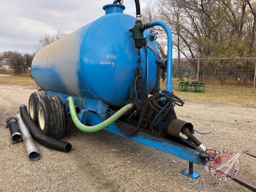 2000-gal liquid manure tank, K46