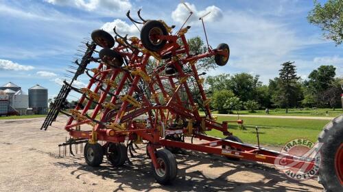 40’ Bourgault 8810 tillage with Raven NH3, s/n37740CU-06