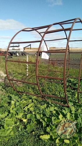 Horse feeder round ring bale (N)