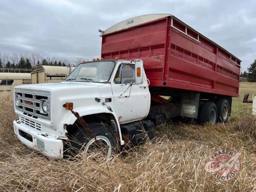 1987 GMC Tag axle grain truck with 19.5ft box, 148148 showing, VIN# 1GDP7D1G3HV535881, Owner: 101153463 Saskatchewan Ltd, Seller: Fraser Auction_________________