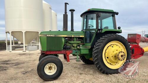 1979 JD 4440 2WD tractor, 7998 hrs showing, s/n021920R, **loader brackets seen in pictures are NOT INCLUDED