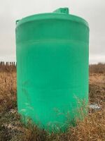 *3000-Gal poly liquid fertilizer tanks (Green)