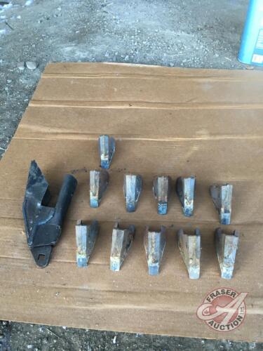 1 seed boot and 11 two inch carbide openers for Bourgault 8810