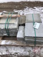 pallet assorted blocks: 6- 18inx18in, 1-24inx24in, 2-cement blocks, 7-29.5inx23.5in, K94