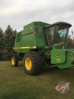JD 9600 Combine