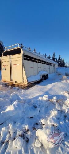 28ft x 6ft t/a stock trailer, Seller: Fraser Auction__________________