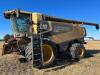 Cat Lexion 590R combine with Lexion P516 pickup header - 13