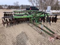 12ft JD 210 tandem disc, K111