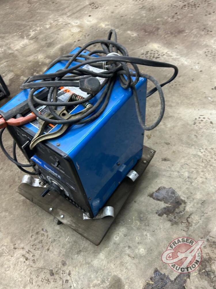 Miller Thunderbolt XL AC/DC welder