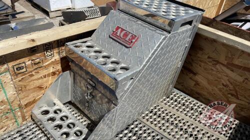 Aluminum Steps with Tool Box, Aluminum Decking for Semi, F37