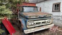 Chev 60 s/a Grain Truck (NOT RUNNING, PARTS ONLY)