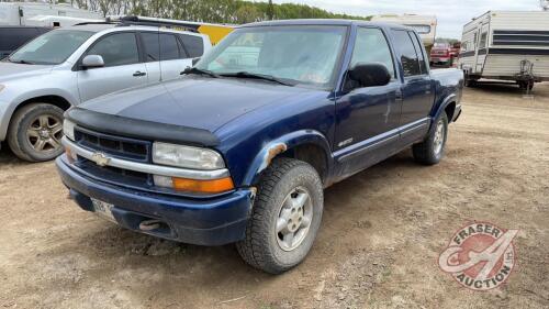 2003 Chevrolet S10, F153, 300,572kms showing, VIN#1GCDT13X33K121301 Owner: Larry J Wark, Seller: Fraser Auction________________ ***TOD and Keys in office trailer***