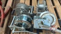 Hand Crank Winches (New), F170