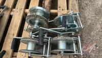 Hand Crank Winches (New), F170