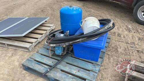 1/2hp Solar pump, w/ solar panels and Bur-Cam pressure tank, F171