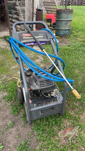 General 2100psi pressure washer with B+S 60 engine